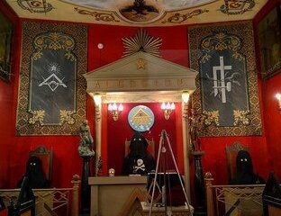 28c894320cd612cb57b20c3b63ab0917