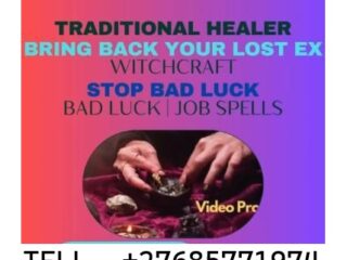 Traditional-healer-_-Herbalist-_-Sangoma-27685771974-1